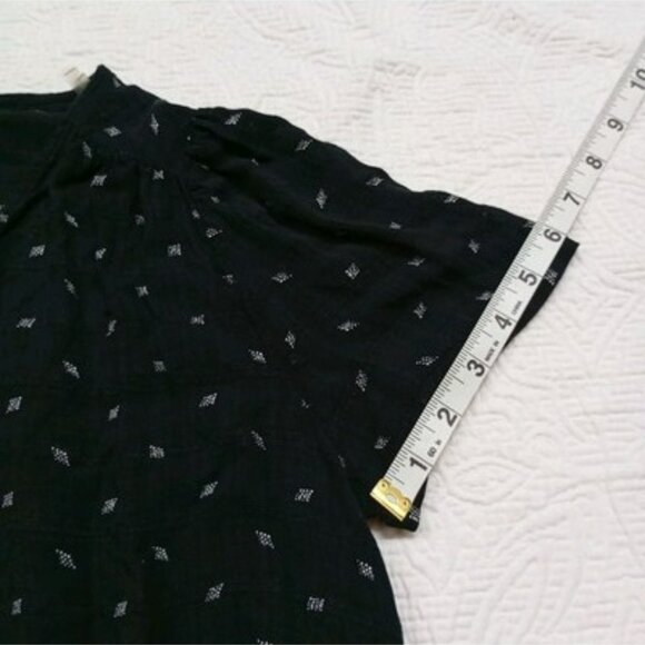 Universal Thread Womens Black Wrap Top With Tie Detail Size M - Picture 8 of 12